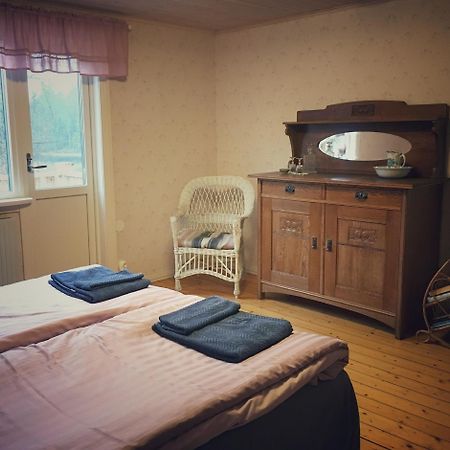Viktors Affaershus Bed & Breakfast Atran Екстериор снимка