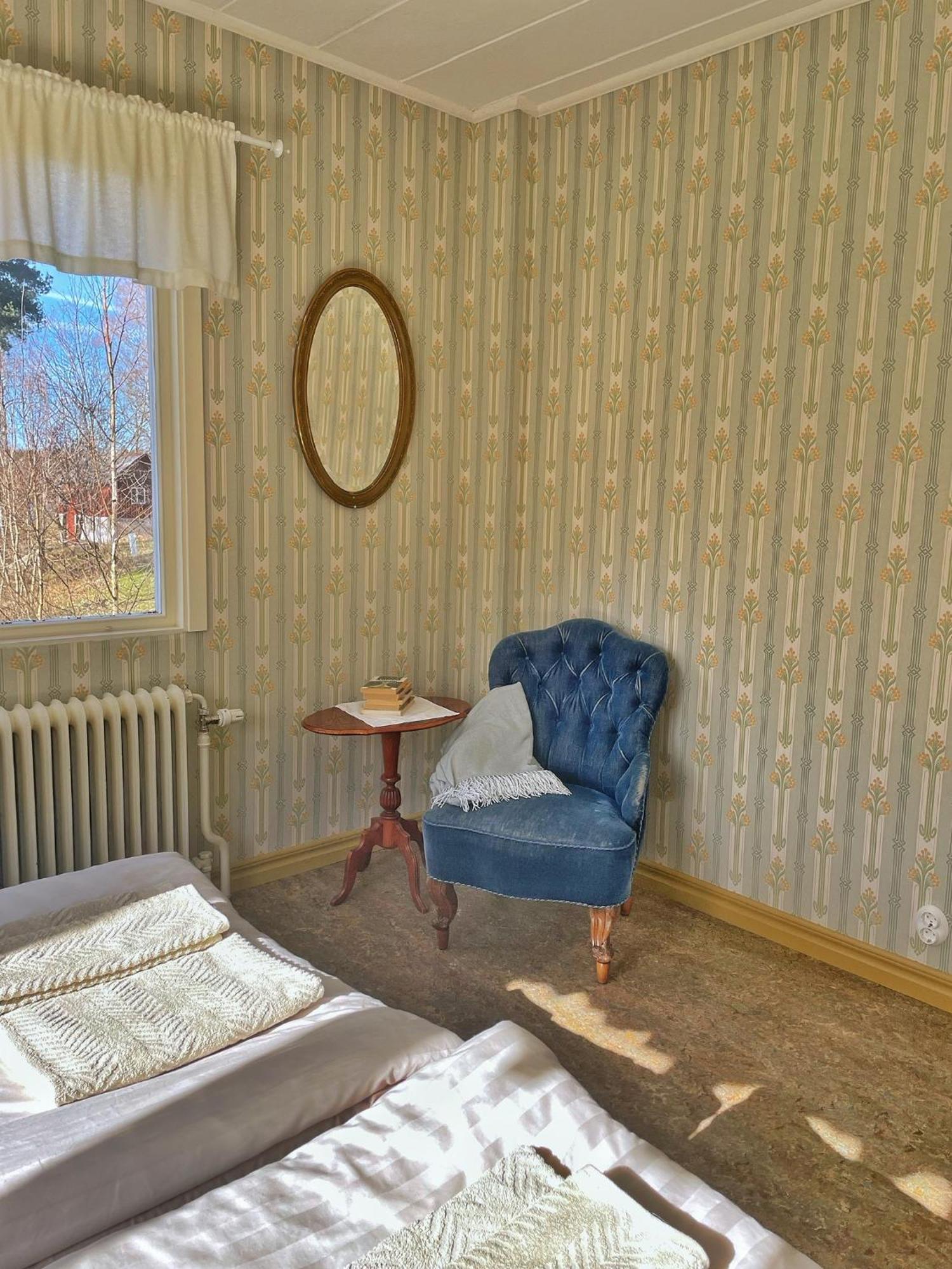 Viktors Affaershus Bed & Breakfast Atran Екстериор снимка