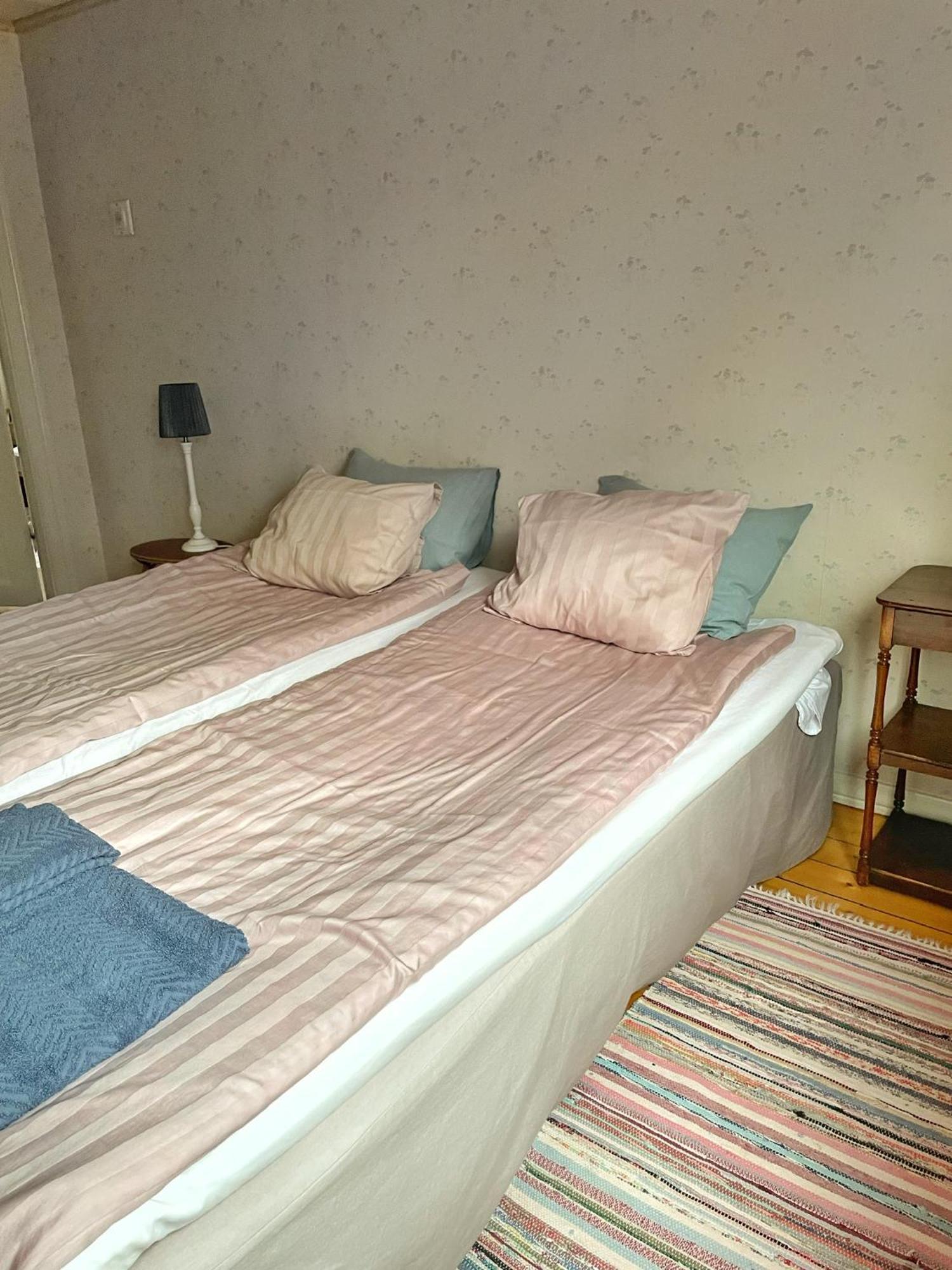 Viktors Affaershus Bed & Breakfast Atran Екстериор снимка