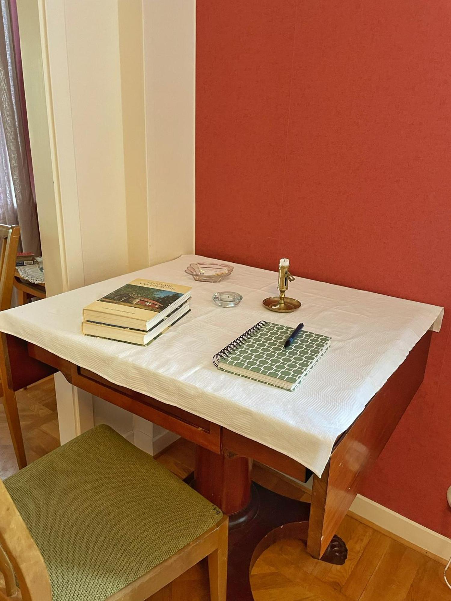 Viktors Affaershus Bed & Breakfast Atran Екстериор снимка